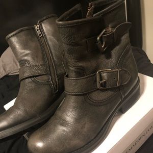 Steve madden boots